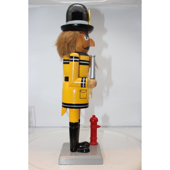 Wooden Nutcracker - Fireman in Yellow Turnouts - Picture 4 of 4